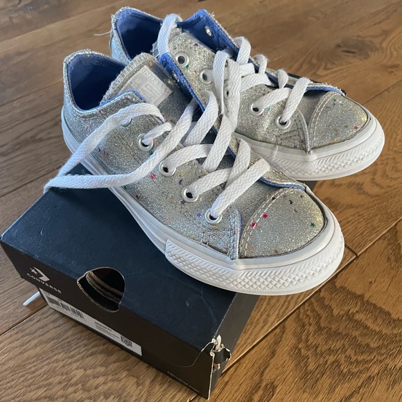 Girls Converse Sneakers with Shimmer Colored Stars EUC US 12 - Picture 2 of 15